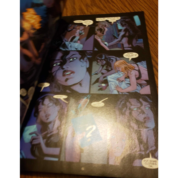 52: Volume One (Vol. 1) (Issues #1-13) TPB Paperback 2007 DC Comics - Picture 5 of 5